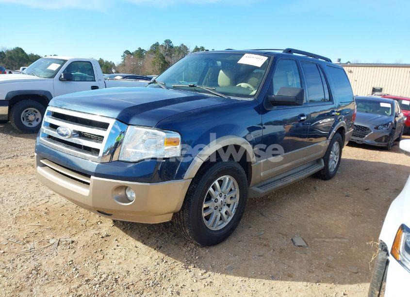 Photo 2 of 2014 Ford Expedition XLT (VIN 1FMJU1H50EEF60234)