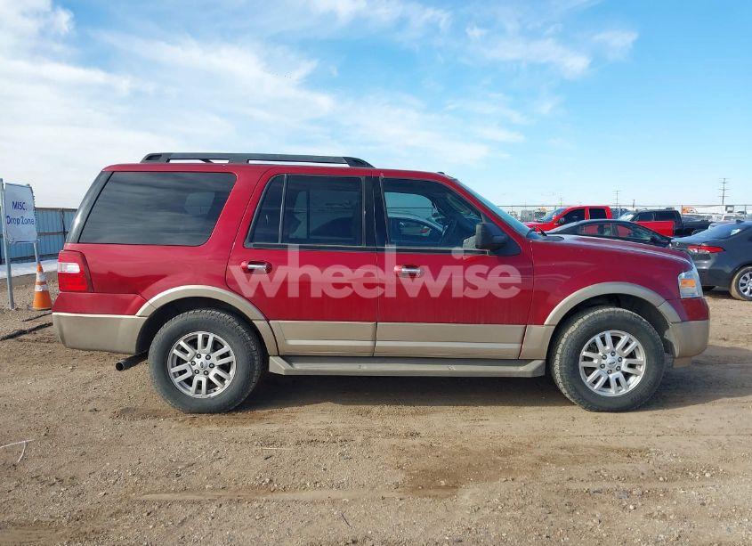 Photo 13 of 2014 Ford Expedition XLT (VIN 1FMJU1H50EEF65675)
