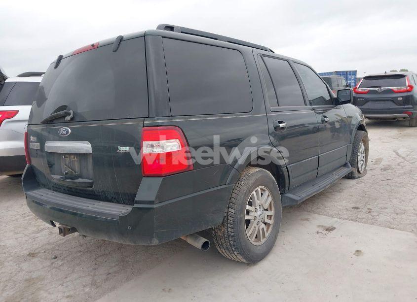 Photo 4 of 2014 Ford Expedition XLT (VIN 1FMJU1H51EEF64552)