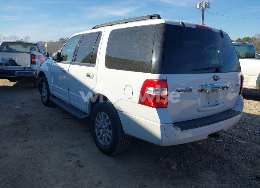 Photo 3 of 2011 Ford Expedition XLT (VIN 1FMJU1H52BEF53667)