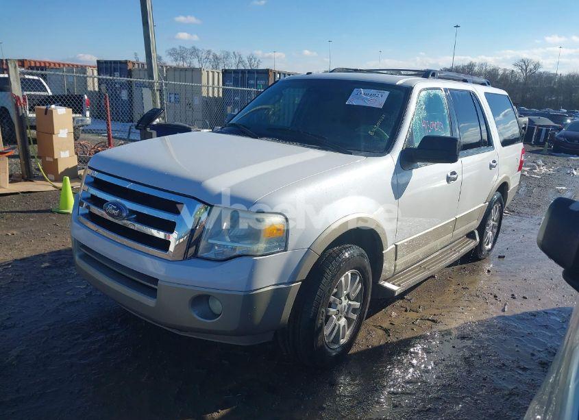 Photo 2 of 2010 Ford Expedition EDDIE BAUER/KING RANCH (VIN 1FMJU1H53AEA52995)