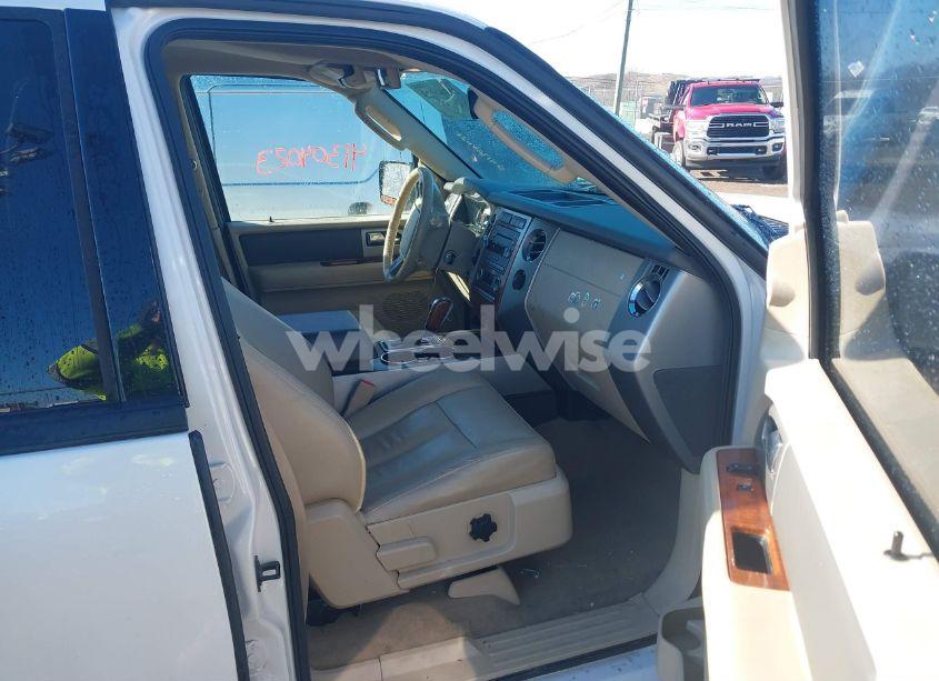 Photo 5 of 2010 Ford Expedition EDDIE BAUER/KING RANCH (VIN 1FMJU1H53AEA52995)