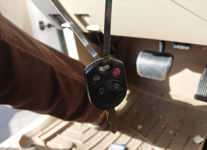 Photo 11 of 2011 Ford Expedition XLT (VIN 1FMJU1H53BEF00668)