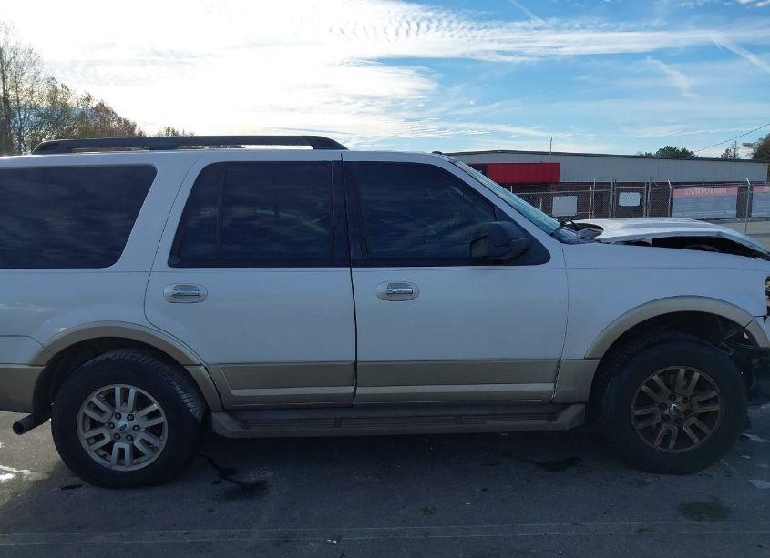 Photo 13 of 2011 Ford Expedition XLT (VIN 1FMJU1H53BEF00668)