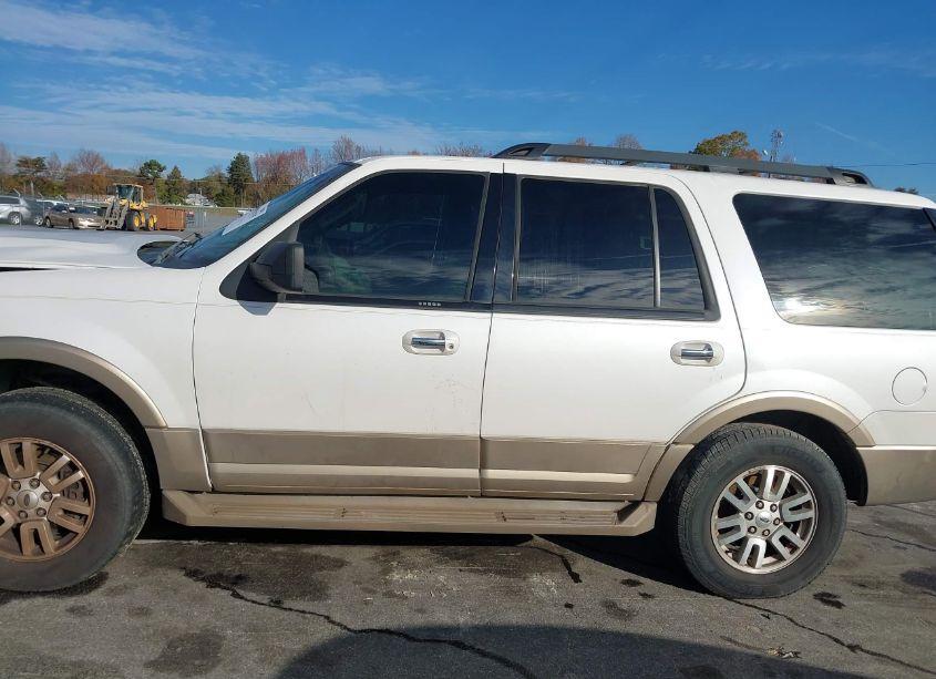 Photo 14 of 2011 Ford Expedition XLT (VIN 1FMJU1H53BEF00668)