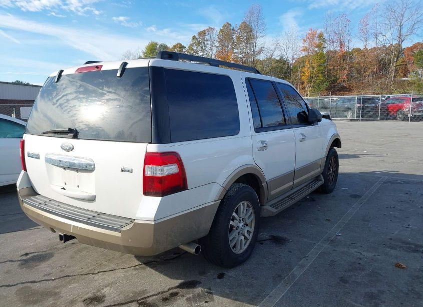 Photo 4 of 2011 Ford Expedition XLT (VIN 1FMJU1H53BEF00668)