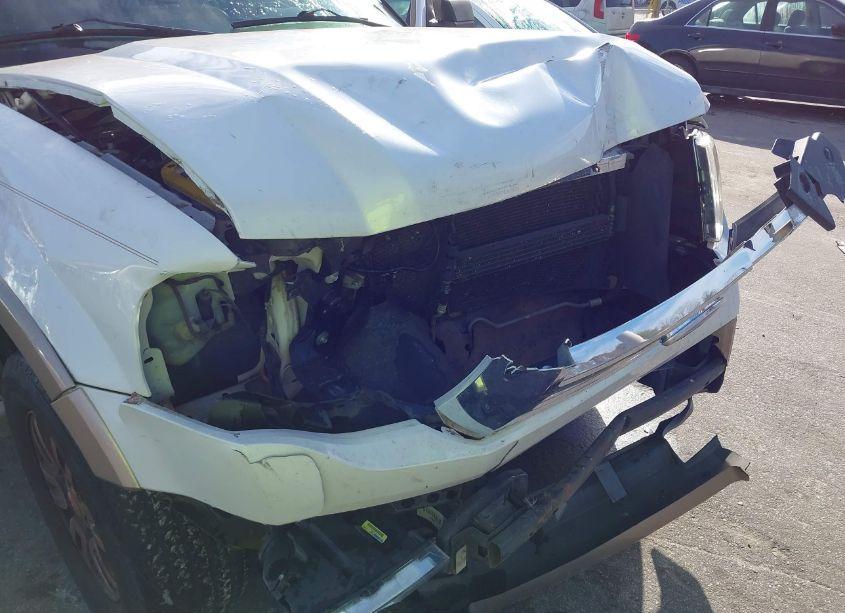 Photo 6 of 2011 Ford Expedition XLT (VIN 1FMJU1H53BEF00668)