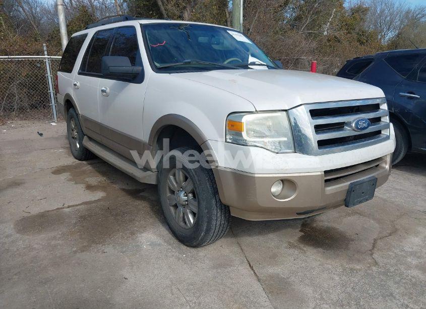 2011 Ford Expedition XLT (VIN 1FMJU1H53BEF47439) main photo