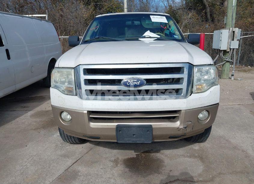 Photo 12 of 2011 Ford Expedition XLT (VIN 1FMJU1H53BEF47439)