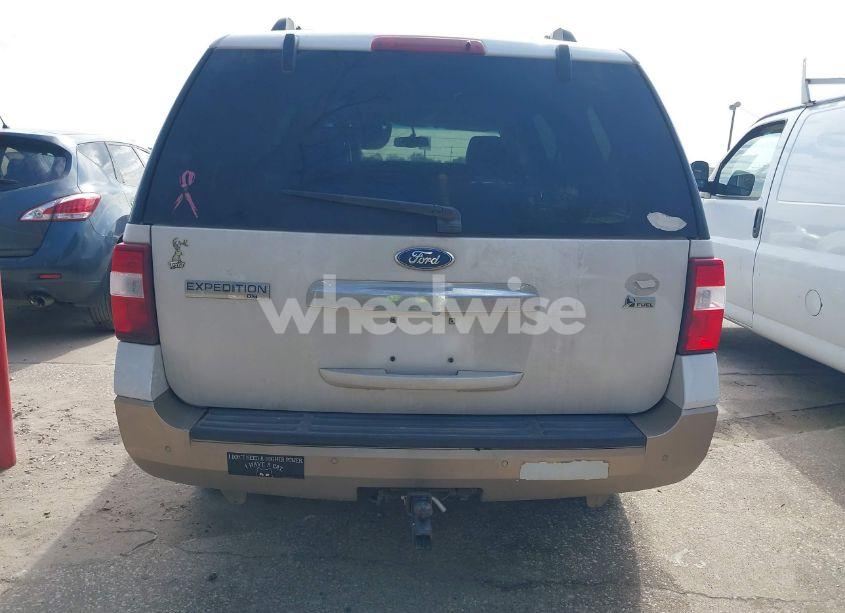 Photo 16 of 2011 Ford Expedition XLT (VIN 1FMJU1H53BEF47439)