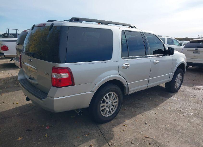 Photo 4 of 2012 Ford Expedition XLT (VIN 1FMJU1H54CEF13611)