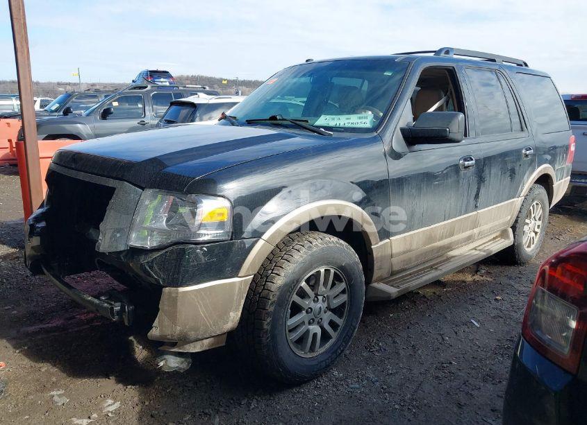 Photo 2 of 2012 Ford Expedition XLT (VIN 1FMJU1H54CEF66308)