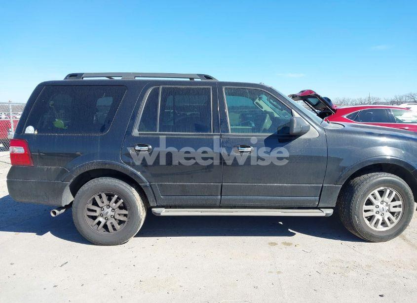 Photo 13 of 2013 Ford Expedition XLT (VIN 1FMJU1H54DEF28790)