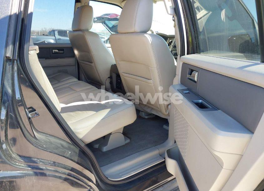 Photo 8 of 2013 Ford Expedition XLT (VIN 1FMJU1H54DEF28790)