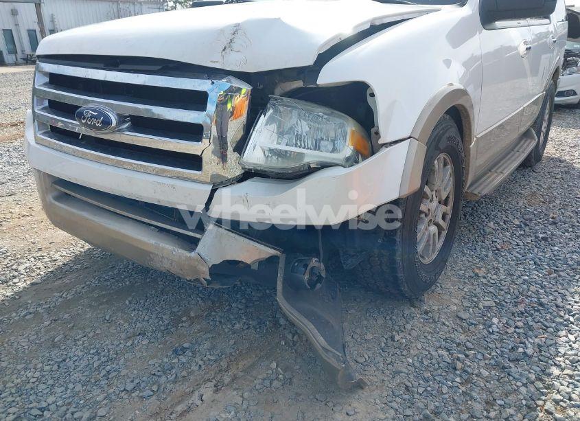 Photo 6 of 2013 Ford Expedition XLT (VIN 1FMJU1H54DEF69212)