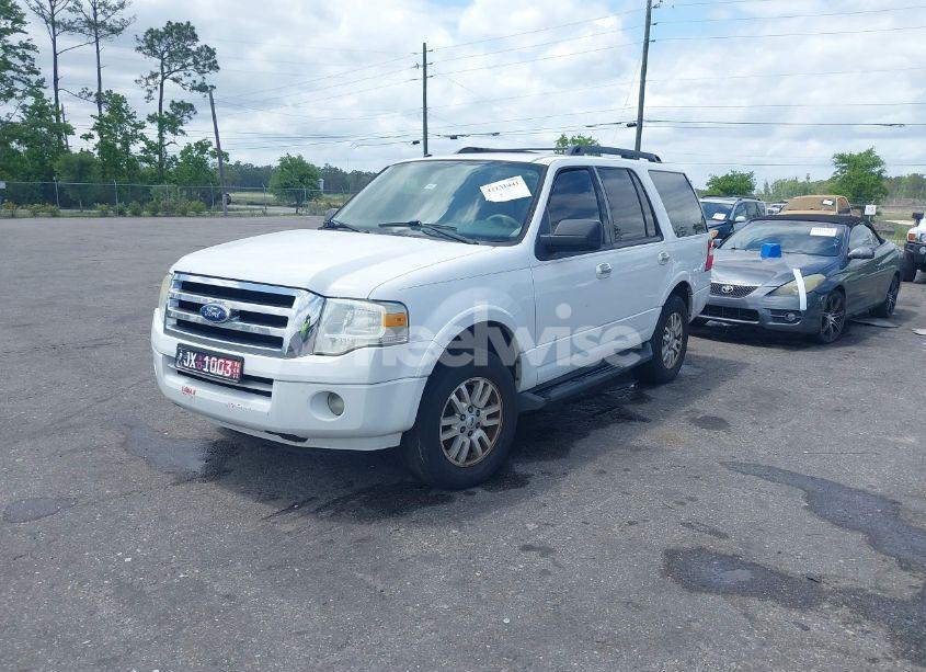 Photo 2 of 2011 Ford Expedition XLT (VIN 1FMJU1H55BEF53677)