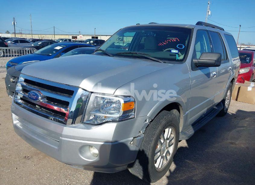 Photo 2 of 2012 Ford Expedition XLT (VIN 1FMJU1H55CEF11740)