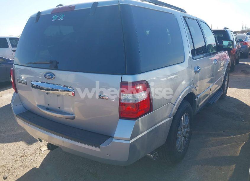 Photo 4 of 2012 Ford Expedition XLT (VIN 1FMJU1H55CEF11740)