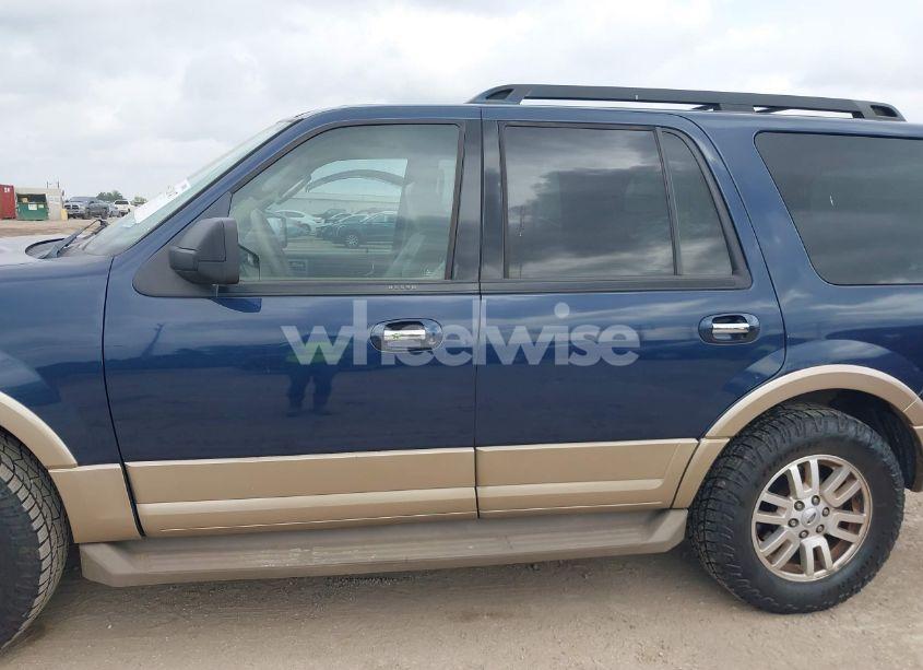 Photo 14 of 2013 Ford Expedition XLT (VIN 1FMJU1H55DEF00514)
