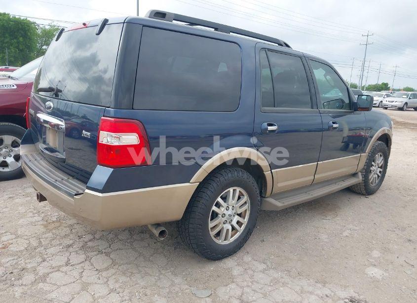 Photo 4 of 2013 Ford Expedition XLT (VIN 1FMJU1H55DEF00514)