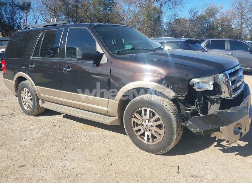 2013 Ford Expedition XLT (VIN 1FMJU1H55DEF00657) main photo