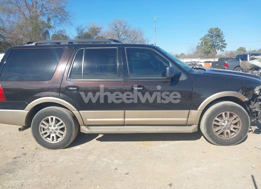 Photo 13 of 2013 Ford Expedition XLT (VIN 1FMJU1H55DEF00657)