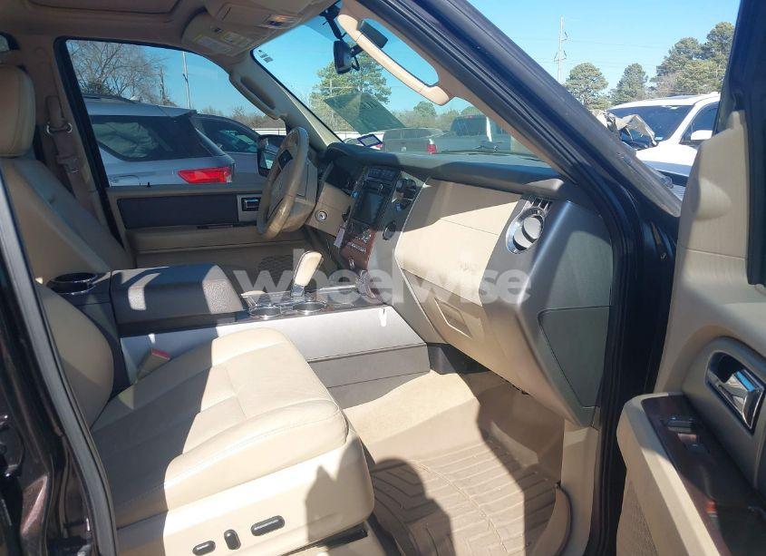 Photo 5 of 2013 Ford Expedition XLT (VIN 1FMJU1H55DEF00657)