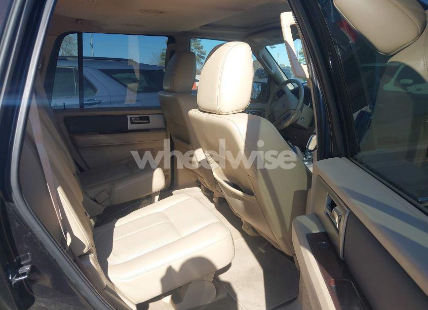 Photo 8 of 2013 Ford Expedition XLT (VIN 1FMJU1H55DEF00657)