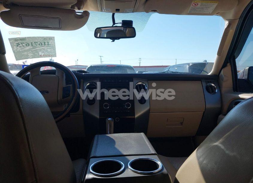 Photo 18 of 2013 Ford Expedition XLT (VIN 1FMJU1H55DEF42973)