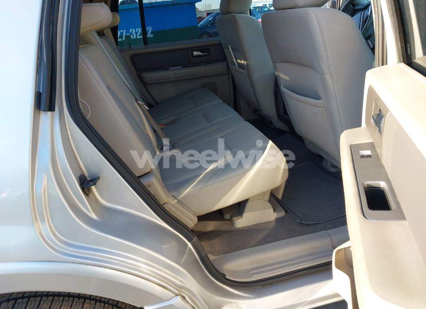 Photo 8 of 2014 Ford Expedition XLT (VIN 1FMJU1H55EEF03043)