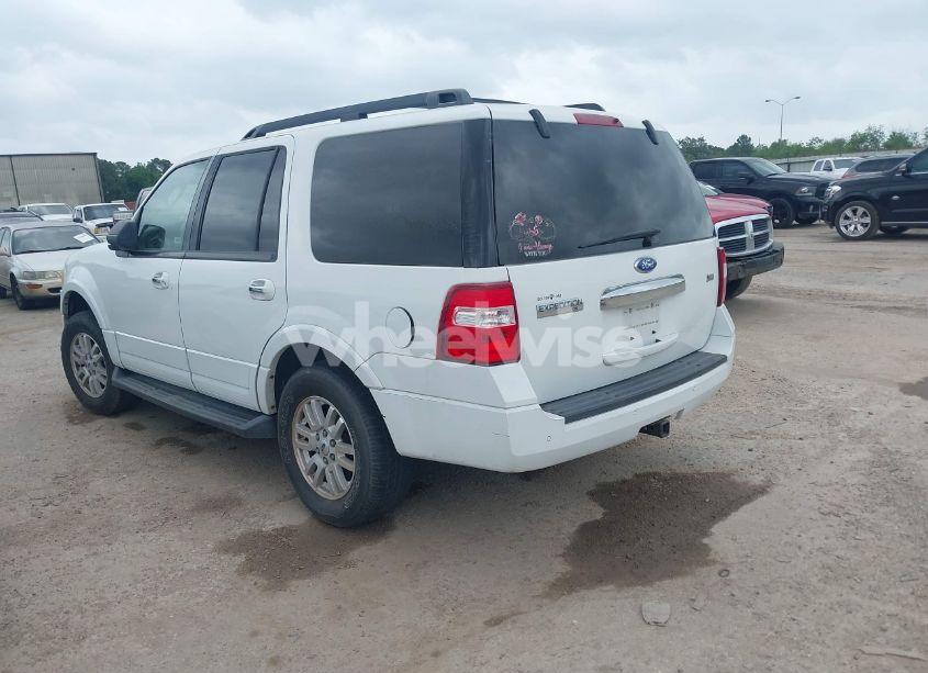 Photo 3 of 2011 Ford Expedition XLT (VIN 1FMJU1H56BEF37276)