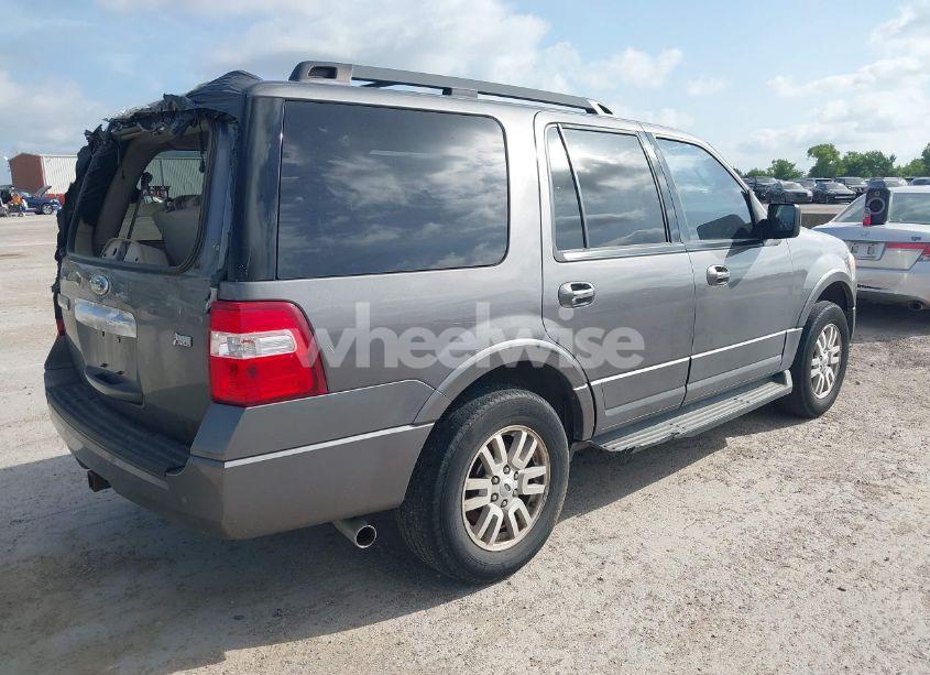 Photo 4 of 2012 Ford Expedition XLT (VIN 1FMJU1H56CEF29681)