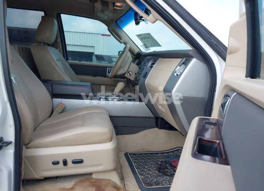 Photo 5 of 2012 Ford Expedition XLT (VIN 1FMJU1H56CEF33312)