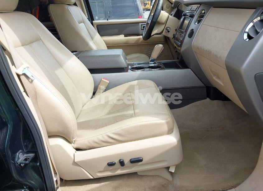 Photo 5 of 2012 Ford Expedition XLT (VIN 1FMJU1H56CEF65872)