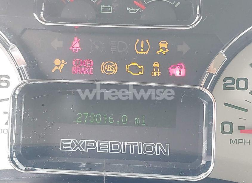 Photo 15 of 2014 Ford Expedition XLT (VIN 1FMJU1H56EEF25651)