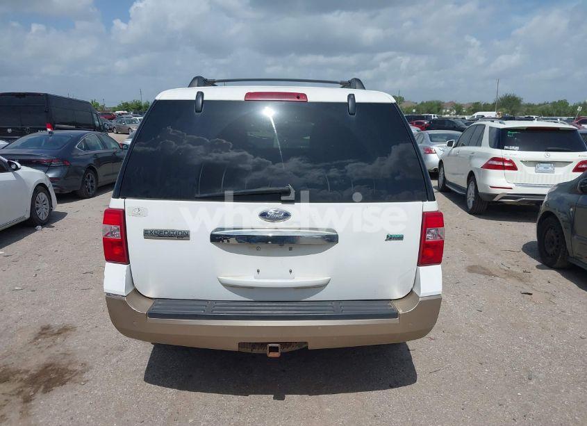 Photo 16 of 2014 Ford Expedition XLT (VIN 1FMJU1H56EEF25651)