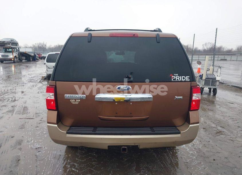 Photo 16 of 2012 Ford Expedition XLT (VIN 1FMJU1H57CEF02585)