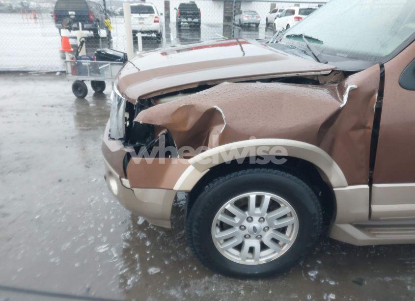 Photo 17 of 2012 Ford Expedition XLT (VIN 1FMJU1H57CEF02585)