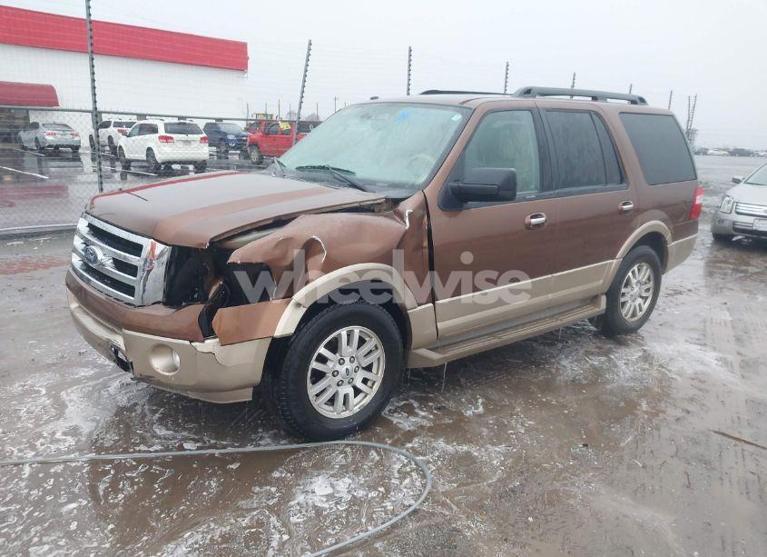 Photo 2 of 2012 Ford Expedition XLT (VIN 1FMJU1H57CEF02585)