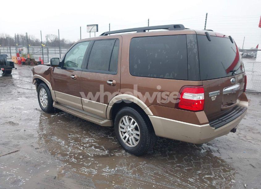 Photo 3 of 2012 Ford Expedition XLT (VIN 1FMJU1H57CEF02585)
