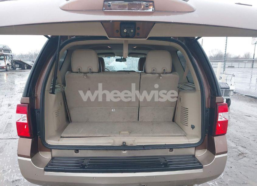 Photo 8 of 2012 Ford Expedition XLT (VIN 1FMJU1H57CEF02585)