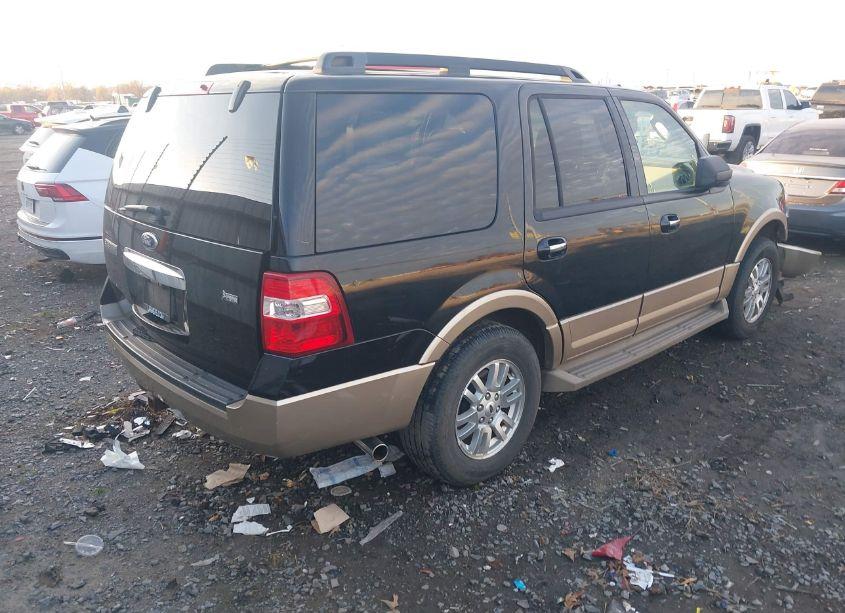 Photo 4 of 2012 Ford Expedition XLT (VIN 1FMJU1H57CEF08841)