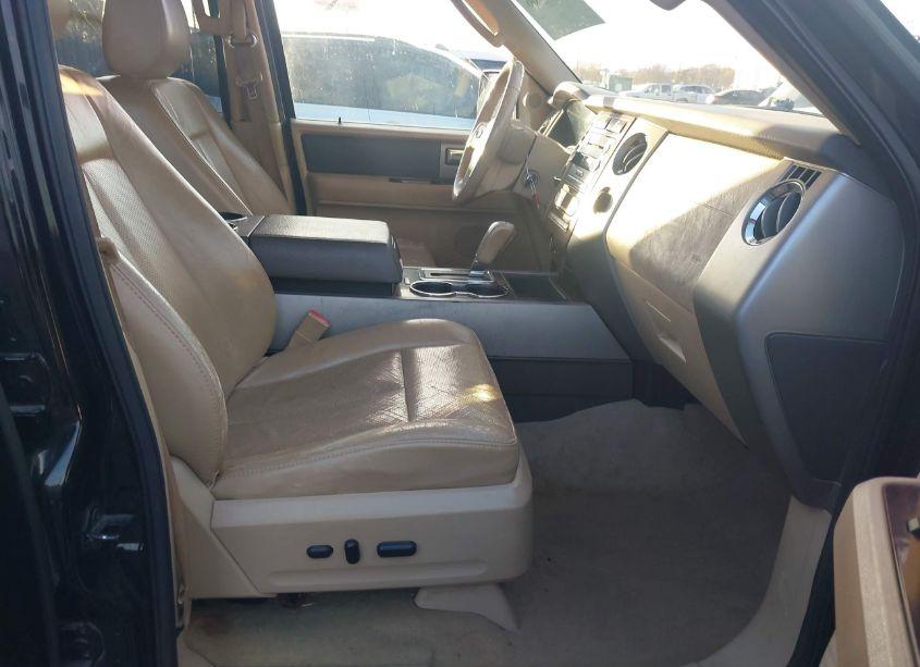 Photo 5 of 2012 Ford Expedition XLT (VIN 1FMJU1H57CEF08841)