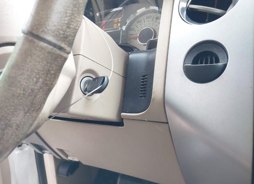 Photo 11 of 2012 Ford Expedition XLT (VIN 1FMJU1H57CEF41760)