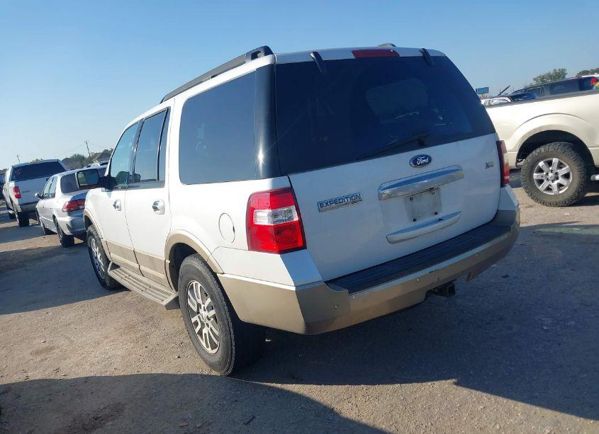 Photo 3 of 2012 Ford Expedition XLT (VIN 1FMJU1H57CEF41760)