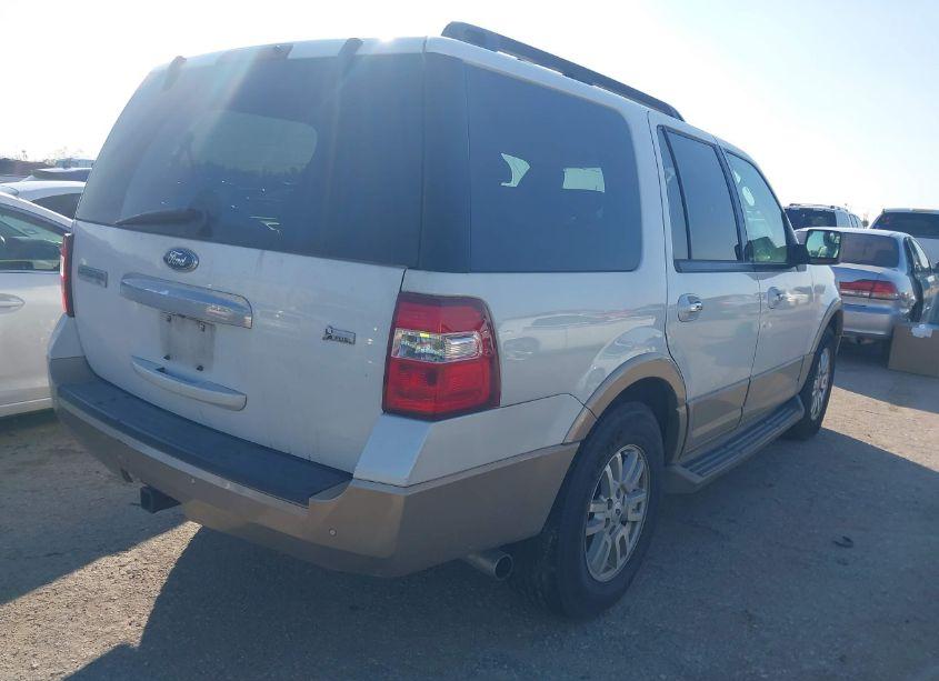 Photo 4 of 2012 Ford Expedition XLT (VIN 1FMJU1H57CEF41760)