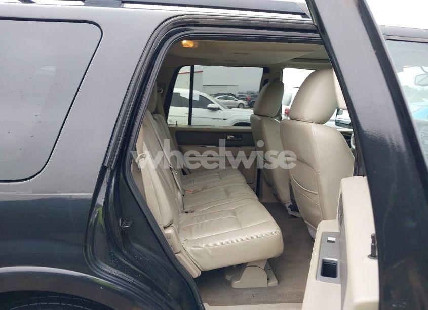 Photo 8 of 2013 Ford Expedition XLT (VIN 1FMJU1H57DEF27391)