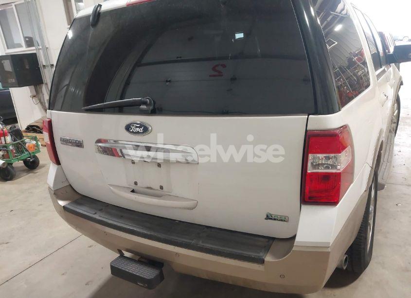 Photo 16 of 2011 Ford Expedition XLT (VIN 1FMJU1H58BEF02156)