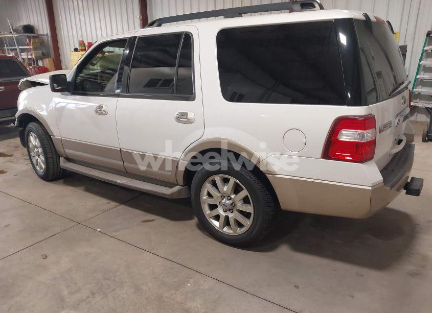 Photo 3 of 2011 Ford Expedition XLT (VIN 1FMJU1H58BEF02156)