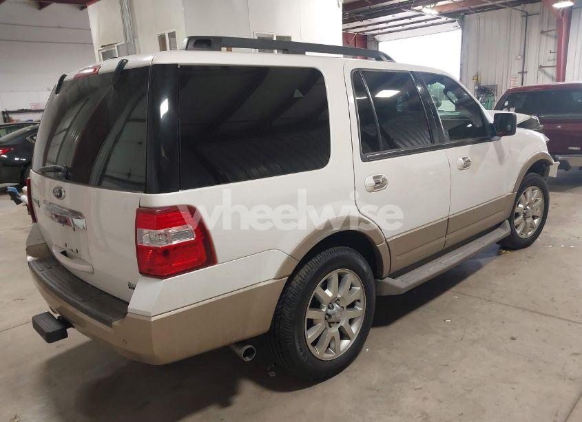 Photo 4 of 2011 Ford Expedition XLT (VIN 1FMJU1H58BEF02156)